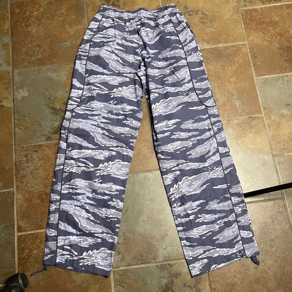 BDG Blue Camo Track Pants - Picture 7 of 7